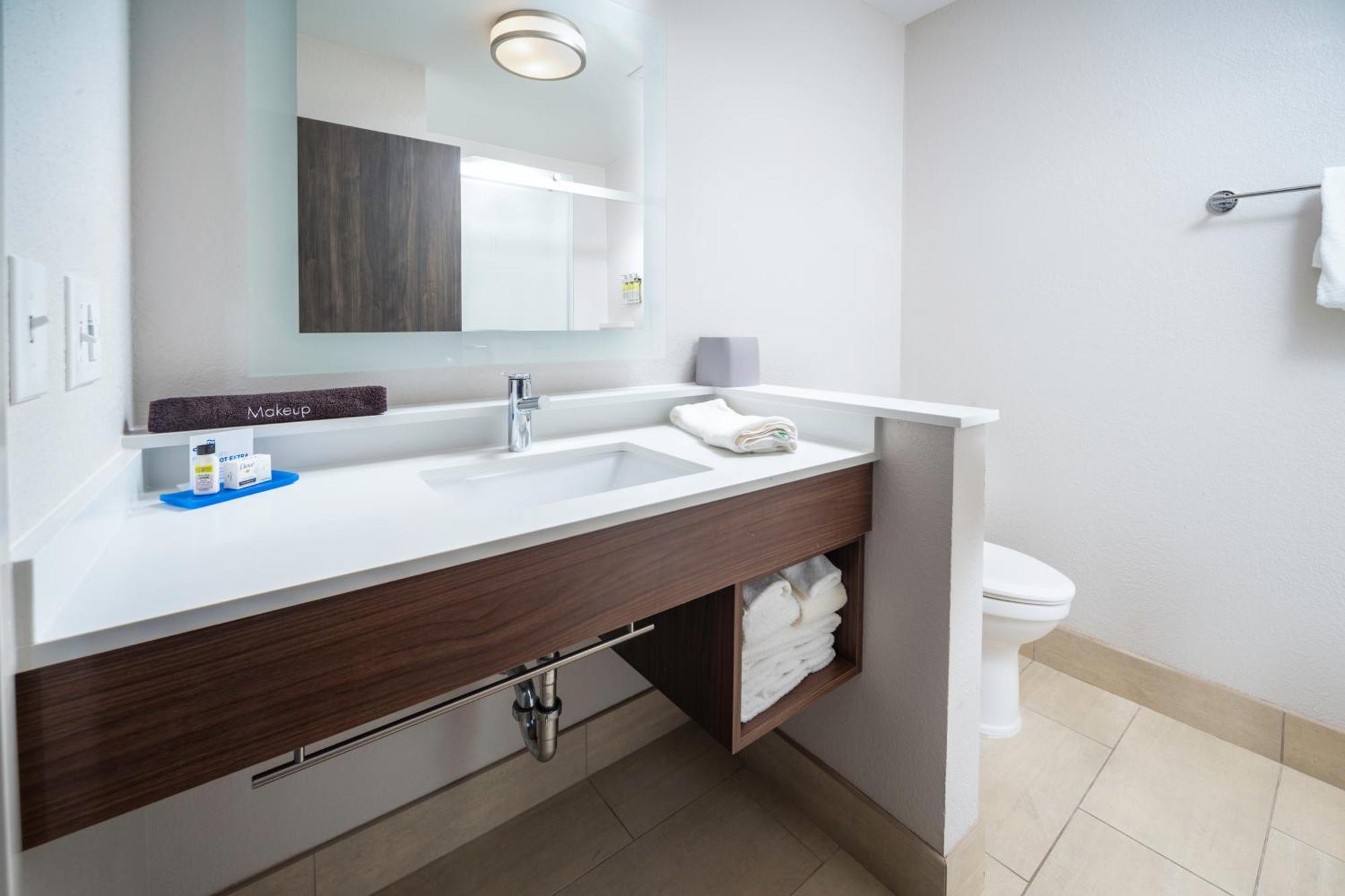 Holiday Inn Express & Suites - Florence - Cincinnati Airport By Ihg Bagian luar foto